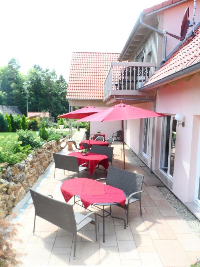 Pension Am Kirschgarten Gössweinstein Exterior foto